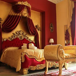 https://la-dolce-vita-luxury-house.sicilyhotelsitaly.net